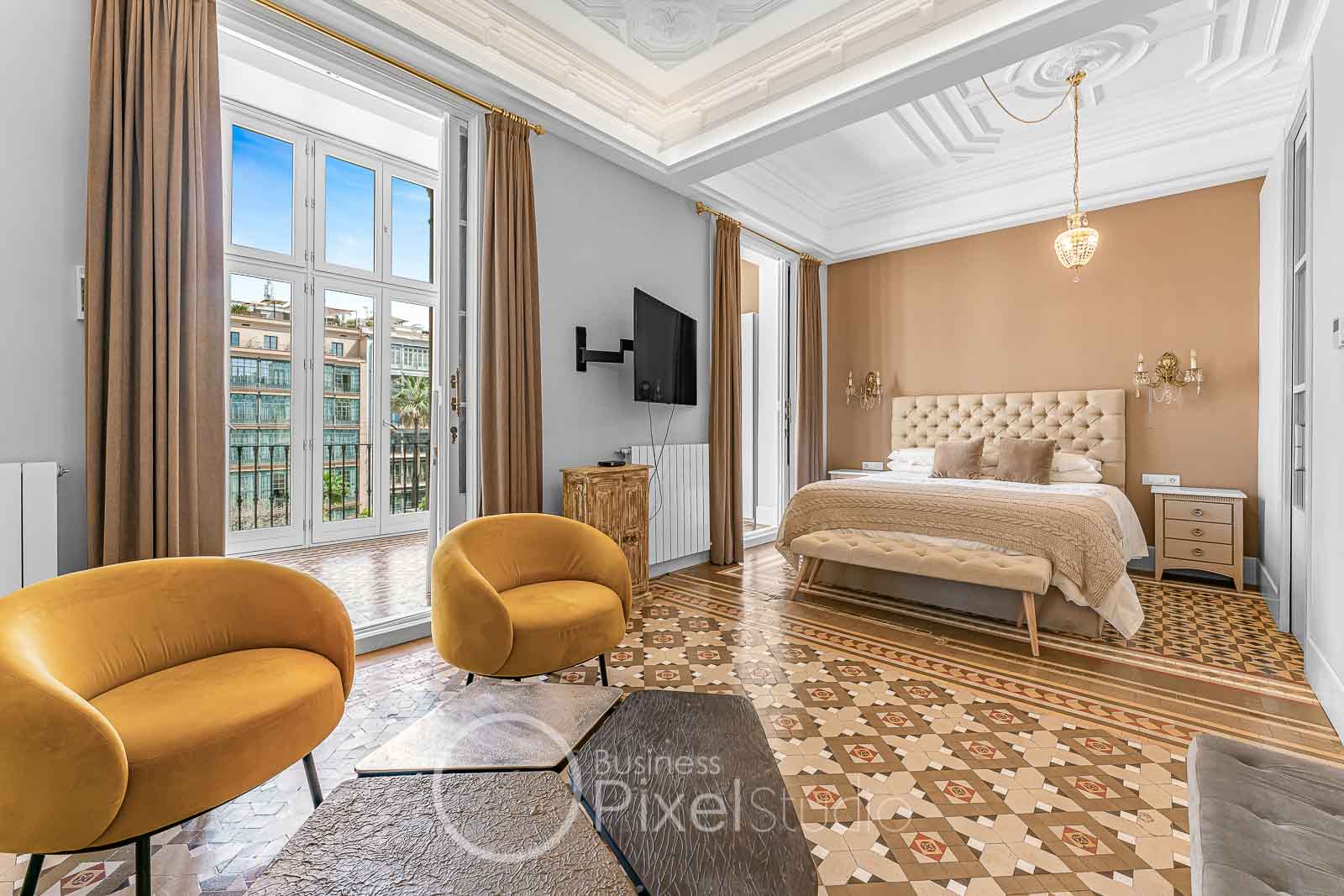 Dormitorio de lujo en finca regia del Paseo de Gracia